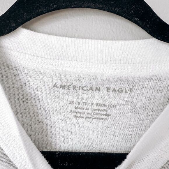 American Eagle White Long Sleeve Graphic Tee Size XS - Picture 3 of 4